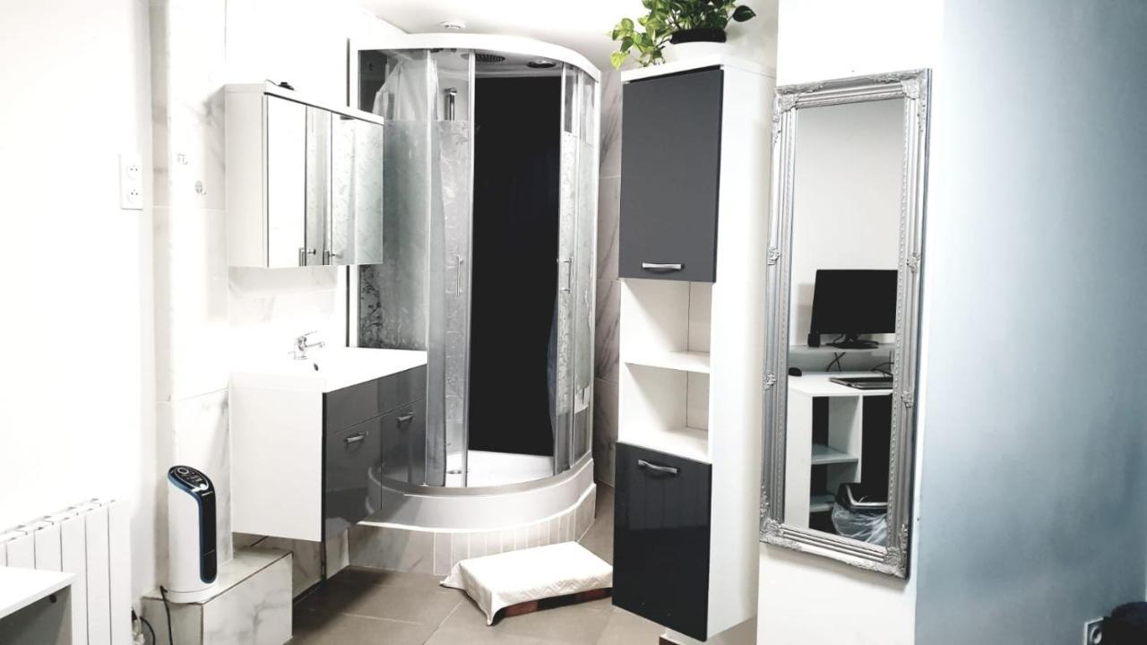 Jolie Appartement Avec 2 Chambres Partagees Paris Eksteriør bilde